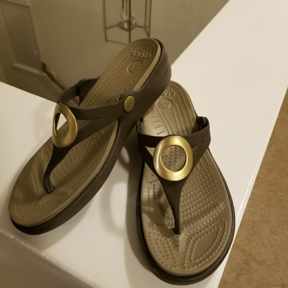 women's sanrah beveled circle wedge flip